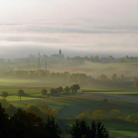 Dangl بيت ريفي 3*